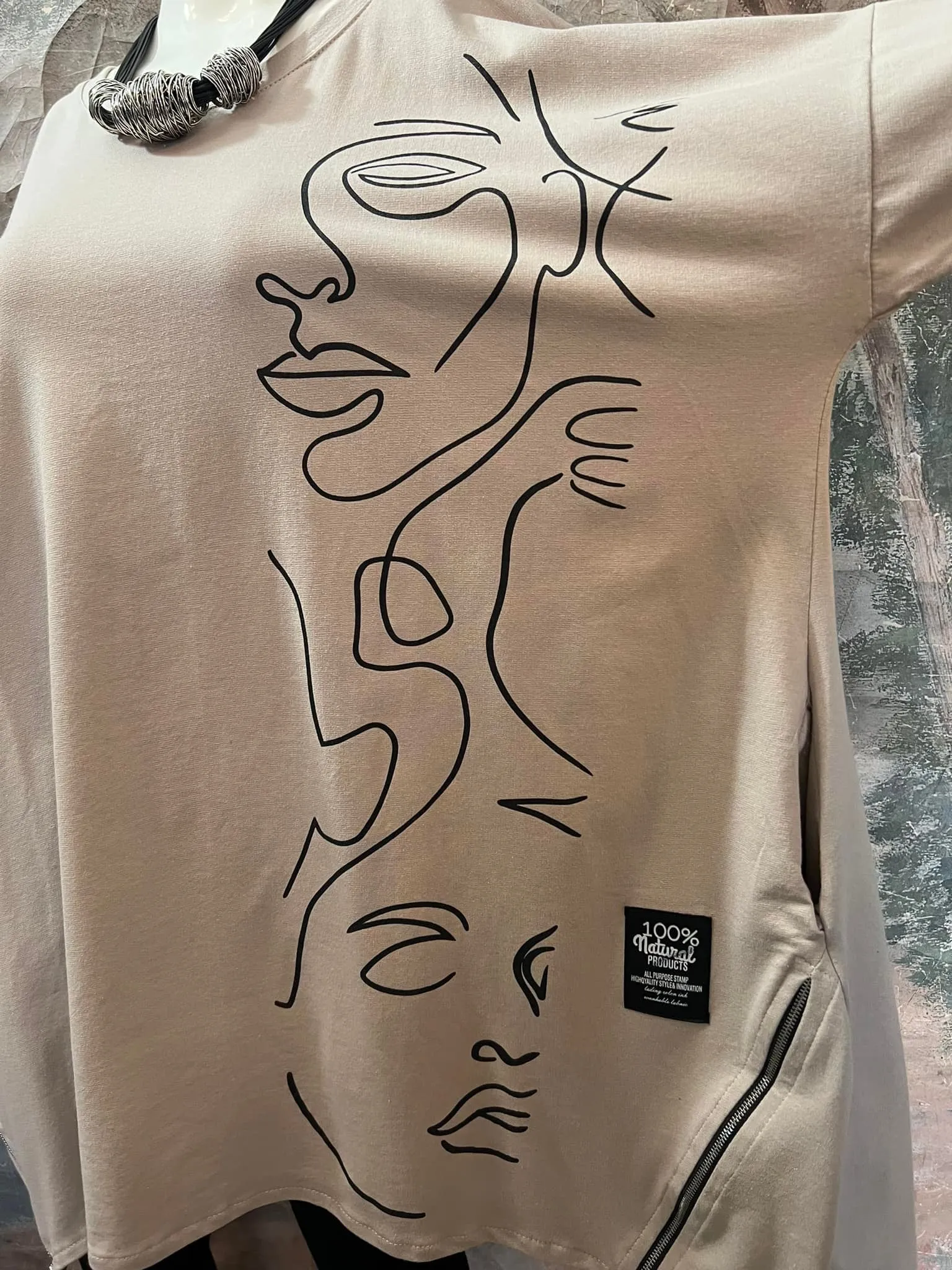 91206 Abstract Faces Sweatshirt-Beige