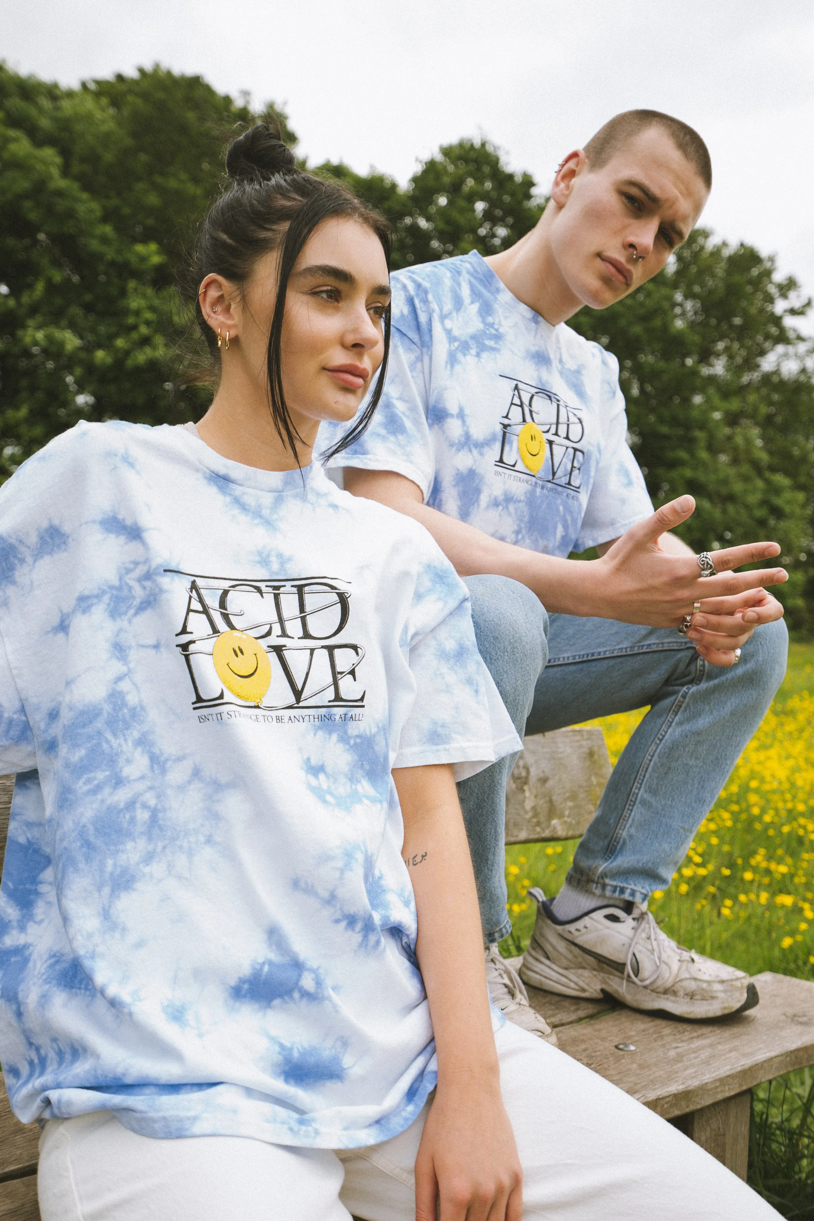 ACID LOVE 0.06 'Floating Points' Tee - Tie Dye Sky Blue