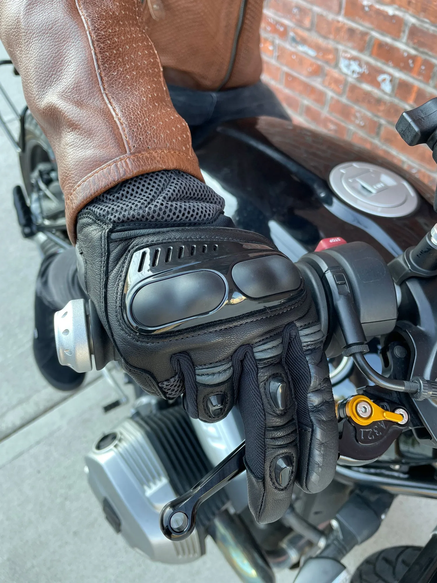 REVIT Metric Gloves