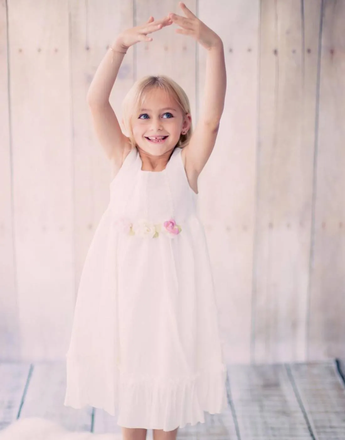 Sleeveless Linen Dress with Flower Trims - White